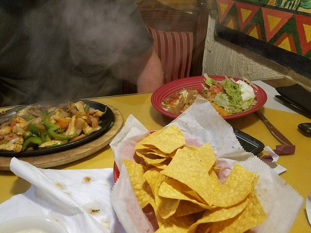 MI Hacienda Mexican Restaurant | restaurant | 8250 Midlothian Turnpike, Richmond, VA 23235, USA | 8045606994 OR +1 804-560-6994