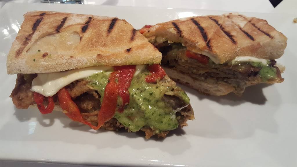 Racanellis Original Pizza & Brew | restaurant | 85 Knollwood Rd, White Plains, NY 10607, USA | 9149465211 OR +1 914-946-5211