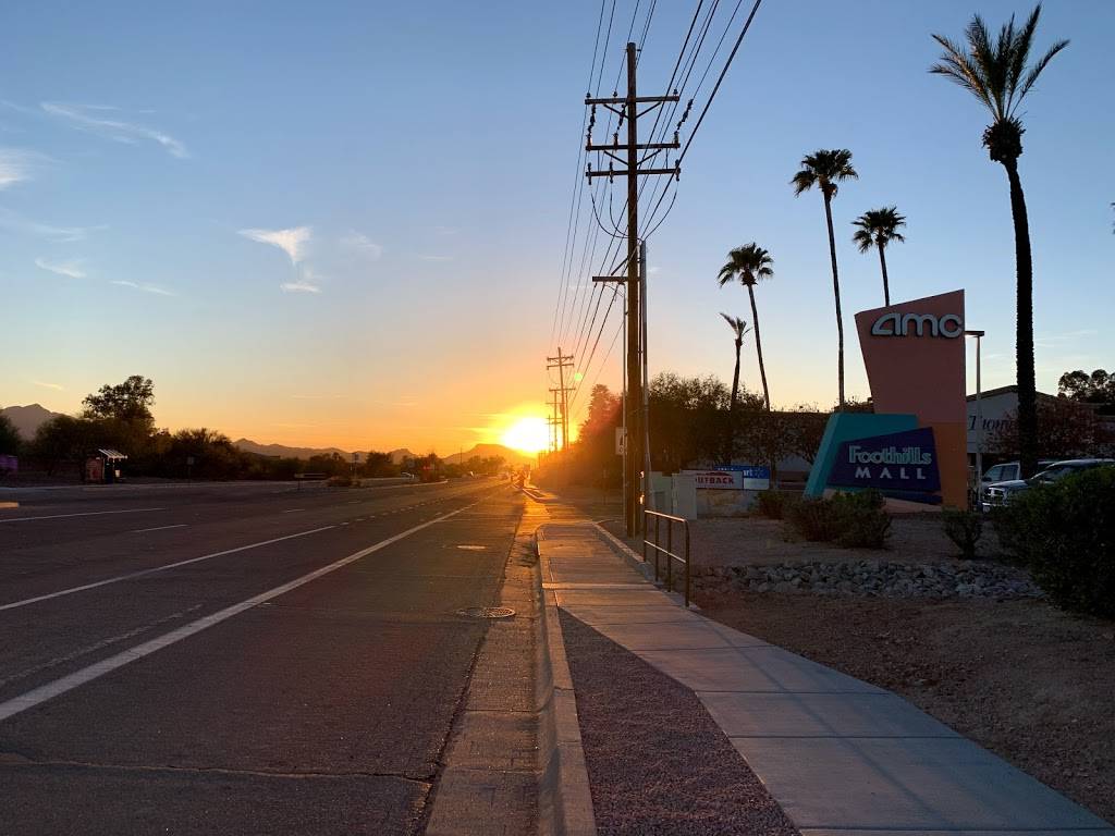 Applebees Grill + Bar | restaurant | 2230 W Ina Rd, Tucson, AZ 85741, USA | 5202972220 OR +1 520-297-2220