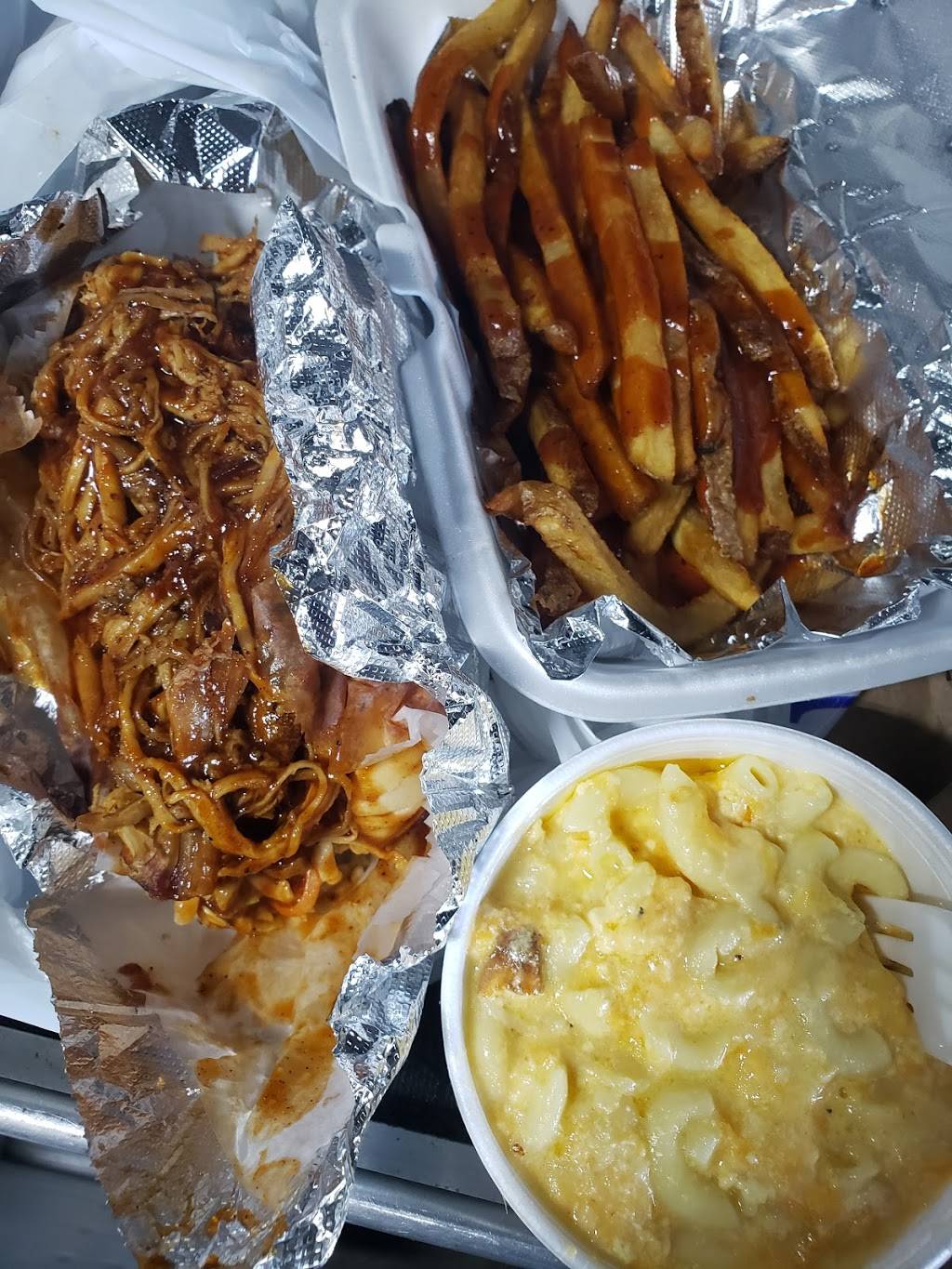 Soul Fo Real BBQ | restaurant | 22895 Sprague Rd, Strongsville, OH 44149, USA | 4402974058 OR +1 440-297-4058