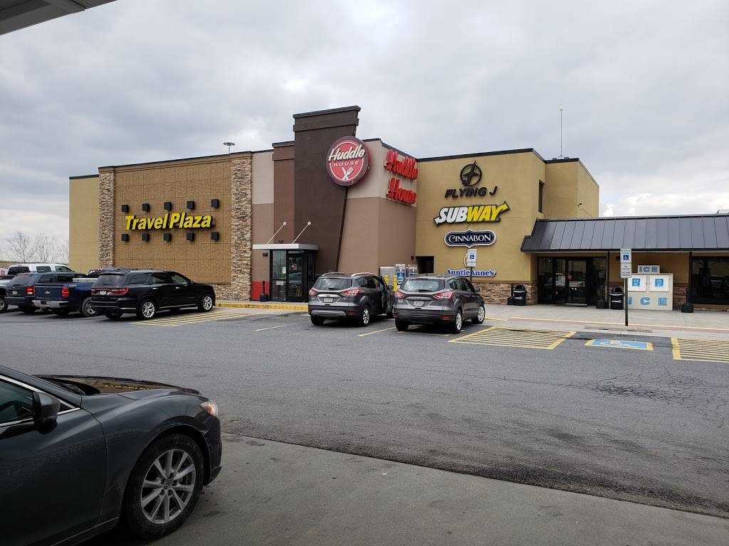 Flying J Travel Center | restaurant | 2210 Camp Swatara Rd, Myerstown, PA 17067, USA | 7179334146 OR +1 717-933-4146
