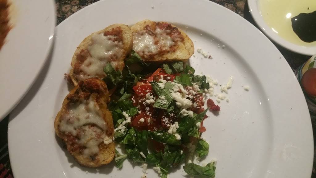 Palermos | restaurant | 2050 Columbus Pkwy, Benicia, CA 94510, USA | 7077481011 OR +1 707-748-1011