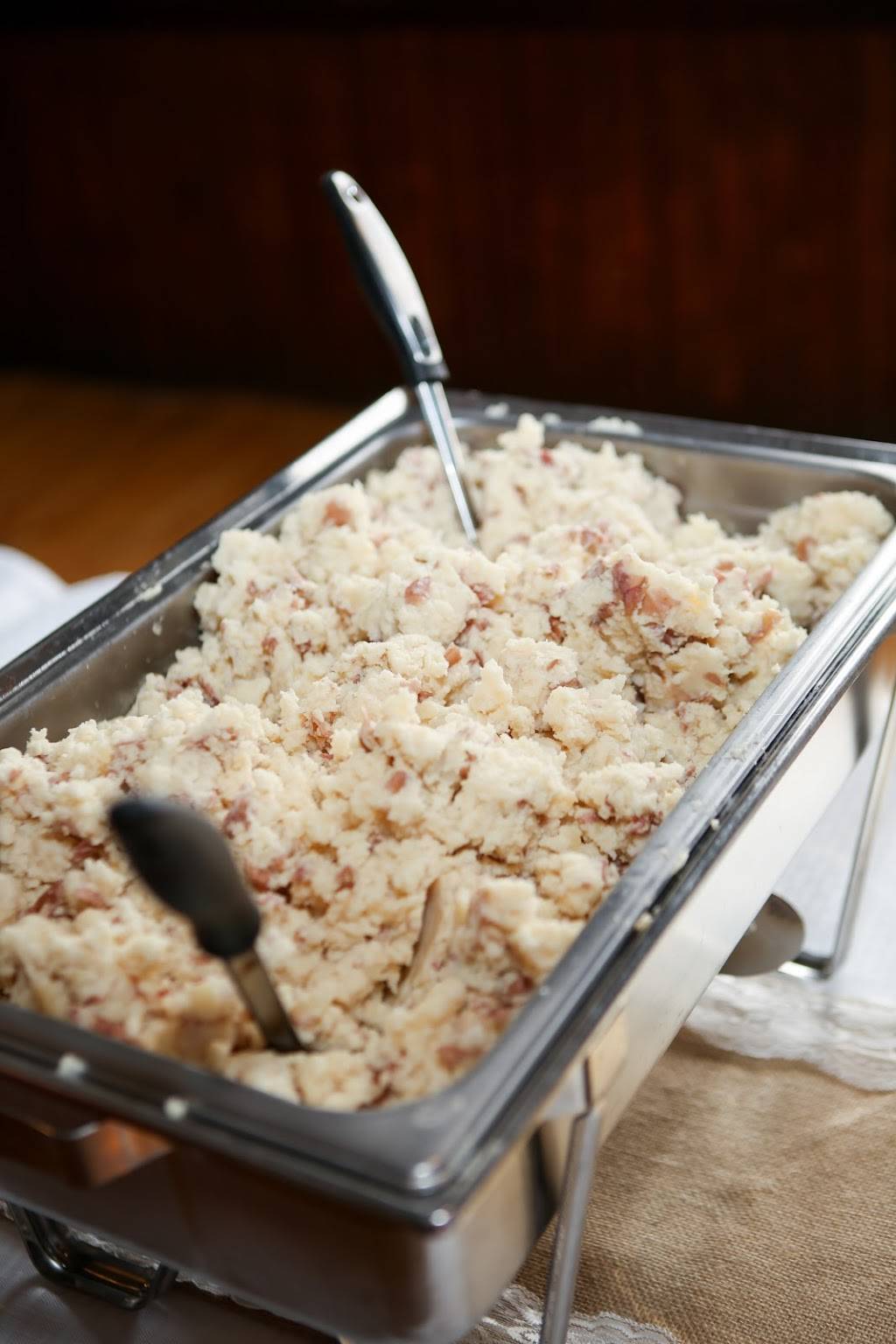 Catering by the LAKE | restaurant | 367 Arthur Ave, Holland, MI 49424, USA | 6162831255 OR +1 616-283-1255