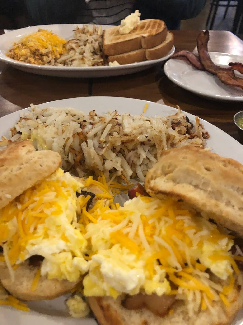 Seven Mile Cafe | restaurant | 6300 North Fwy, Fort Worth, TX 76137, USA | 8177780911 OR +1 817-778-0911