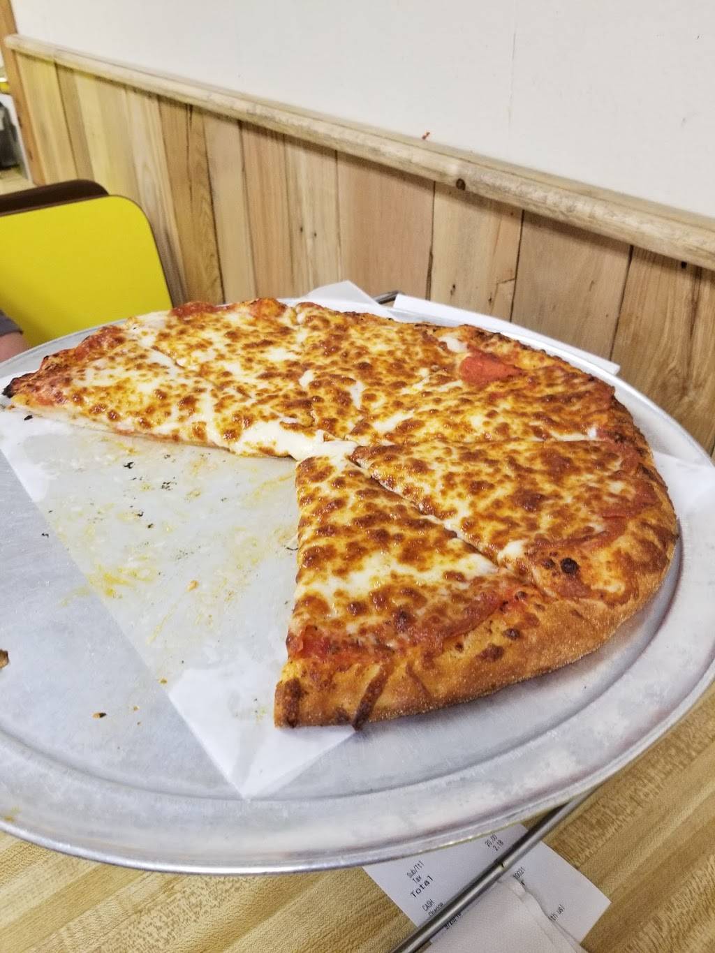 Pizza Place of Highlands | restaurant | 365 Main St, Highlands, NC 28741, USA | 8285265660 OR +1 828-526-5660