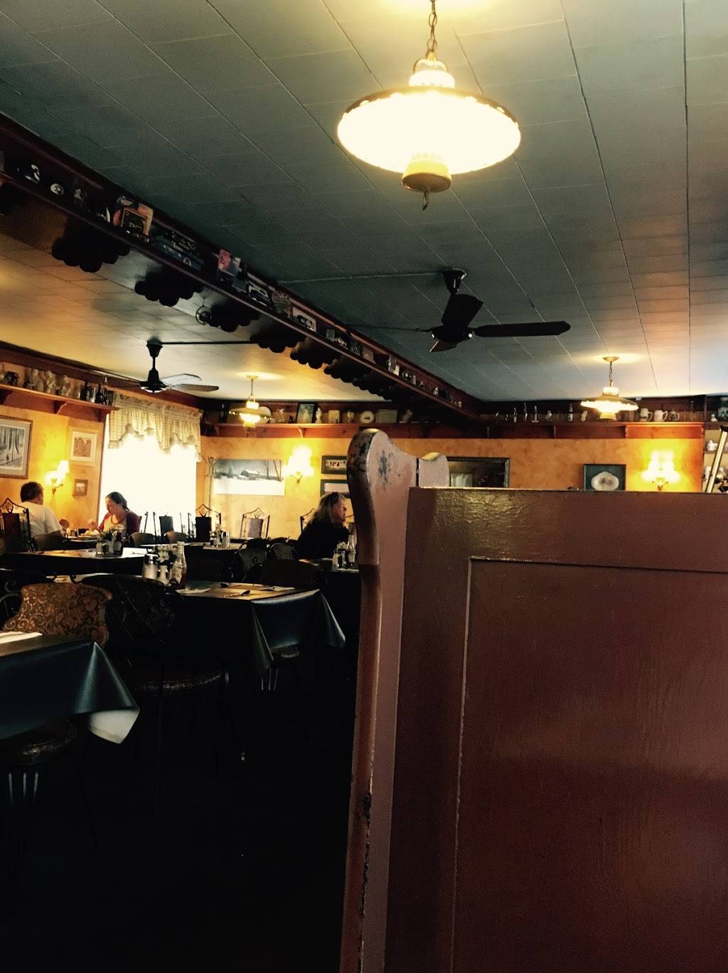 Gibneys Restaurant | restaurant | 225 Roosevelt Hwy, Waymart, PA 18472, USA | 5704886636 OR +1 570-488-6636