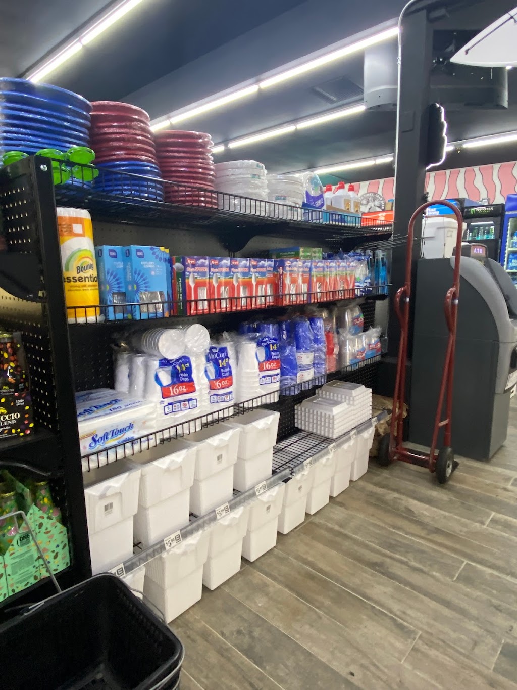 Craft Beer Kings | meal takeaway | 17701 Beach Blvd, Huntington Beach, CA 92647, USA | 6573290139 OR +1 657-329-0139