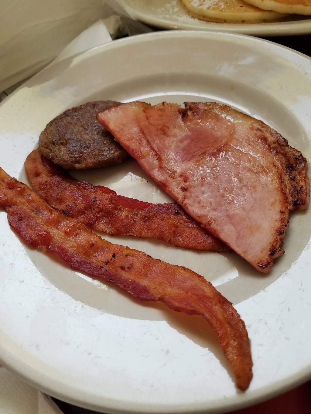 Happys Kountry Kitchen | restaurant | 28479 Old US Hwy 33, Elkhart, IN 46516, USA | 5745220684 OR +1 574-522-0684