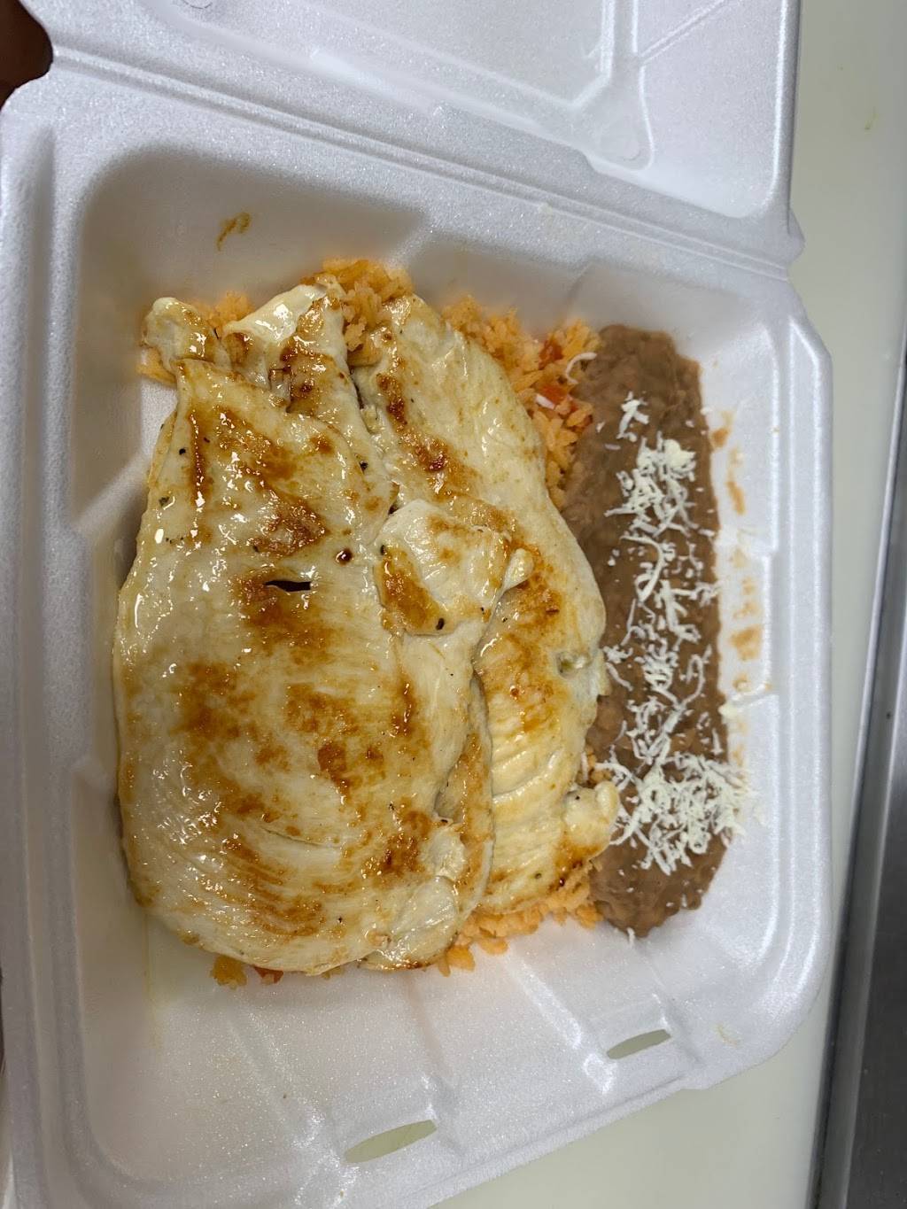 La Bendición | restaurant | 276 White St, Danbury, CT 06810, USA | 2034563277 OR +1 203-456-3277