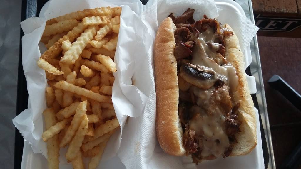 Carnivores BBQ Sandwich Shop | restaurant | 2685 Geer Rd, Turlock, CA 95382, USA | 2092501175 OR +1 209-250-1175