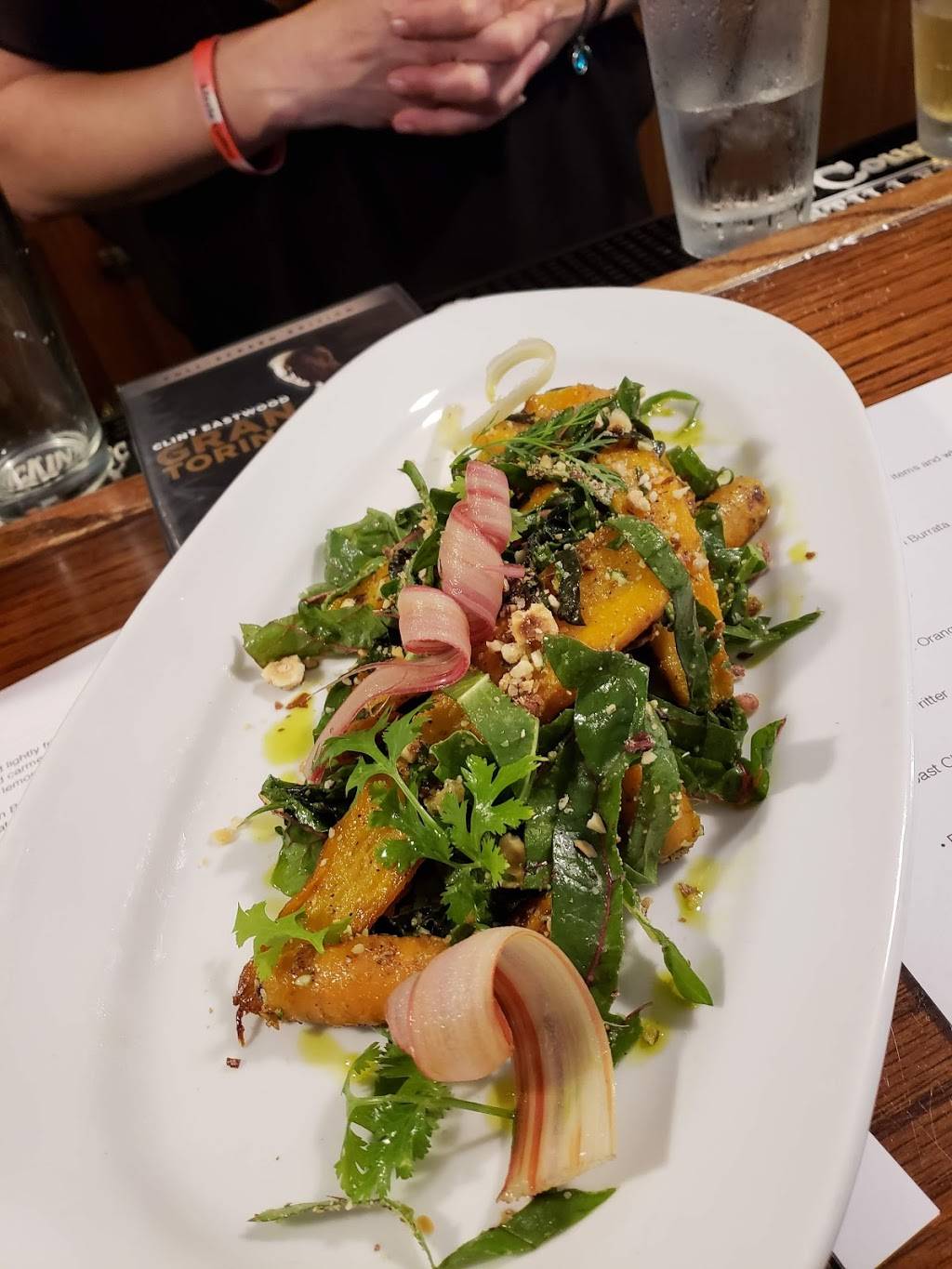 The Red Oak Restaurant | restaurant | 4410 200th Ave, Bristol, WI 53104, USA | 2628578588 OR +1 262-857-8588