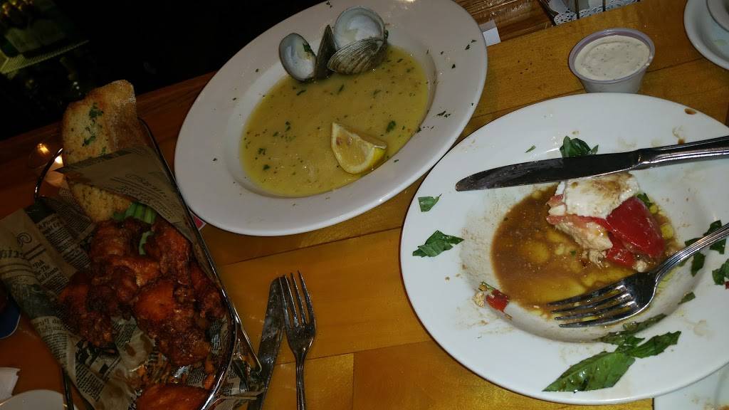 DeStefanos Olde Erie | restaurant | 7 W Main St, Middletown, NY 10940, USA | 8453443743 OR +1 845-344-3743