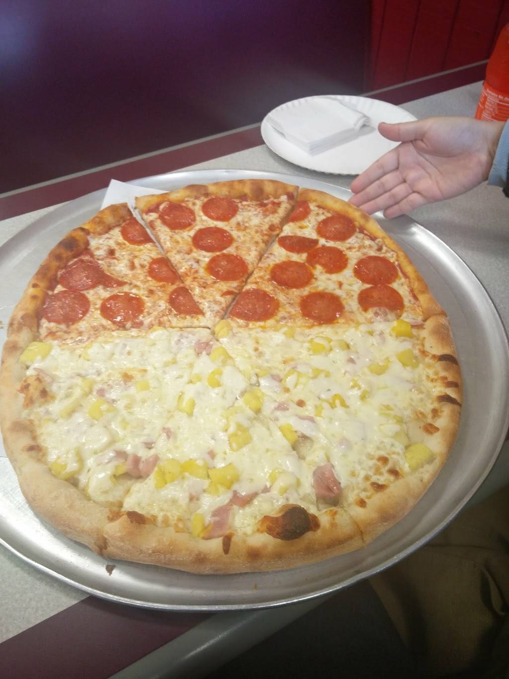 Villa Maria Pizzeria | restaurant | 2440 Eastchester Rd, Bronx, NY 10469, USA | 7188827446 OR +1 718-882-7446