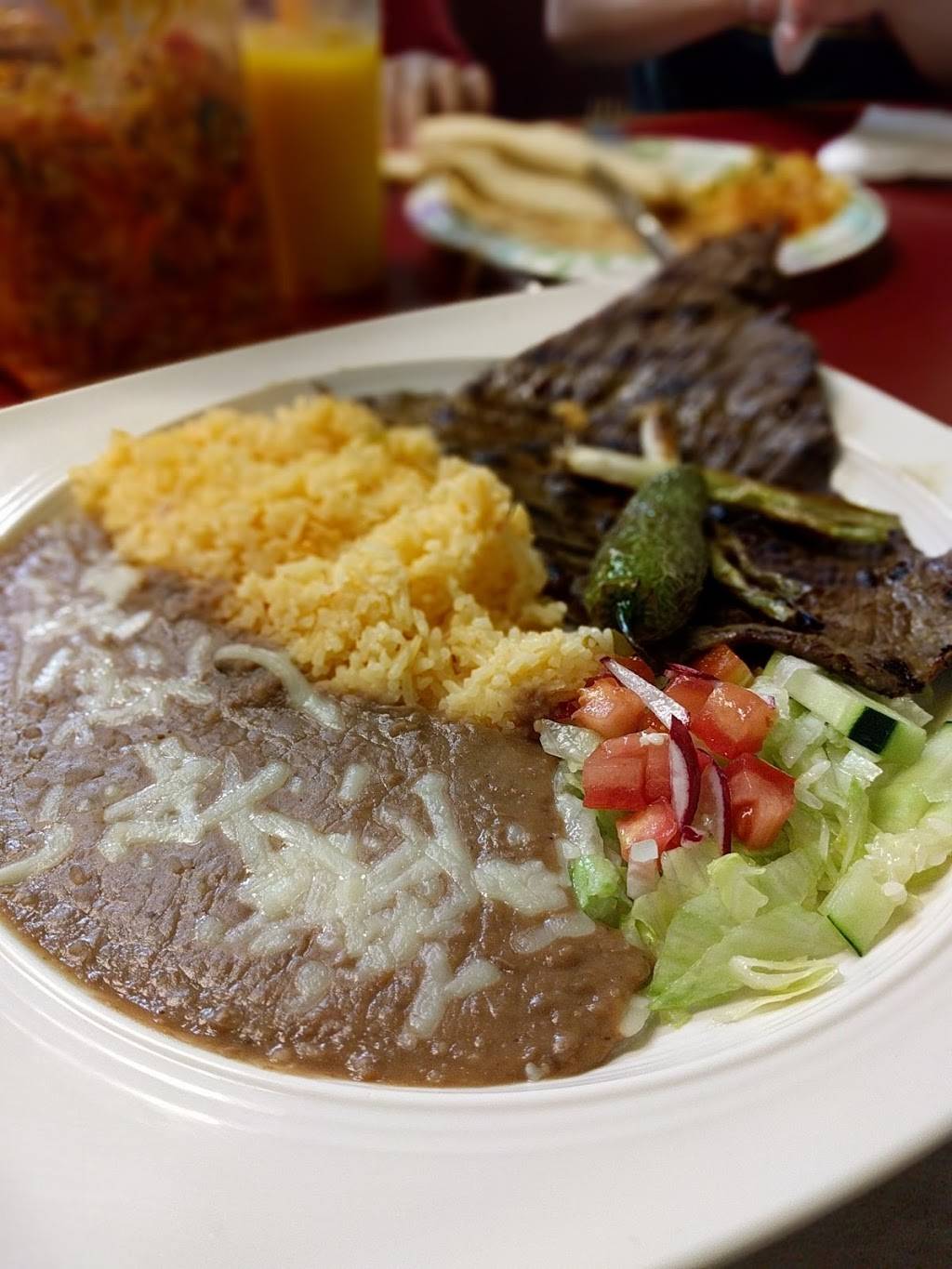 La Guanaquita | restaurant | 1635 SE Tualatin Valley Hwy, Hillsboro, OR 97123, USA | 5033598808 OR +1 503-359-8808