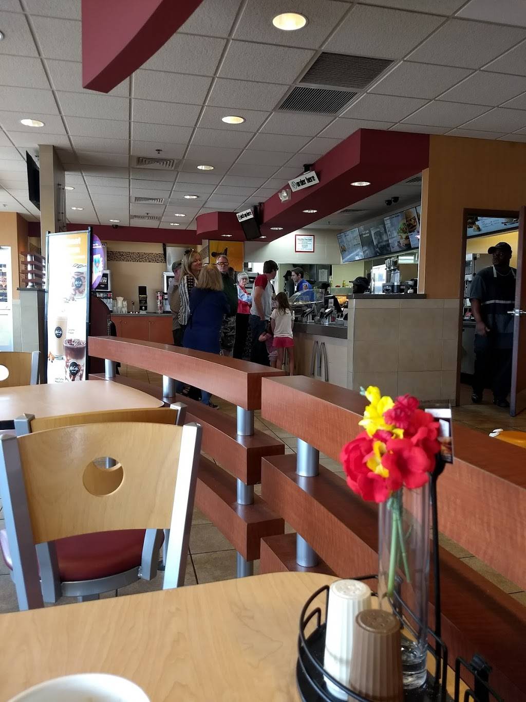 McDonalds | cafe | 3005 N Water St, Decatur, IL 62526, USA | 2178779259 OR +1 217-877-9259