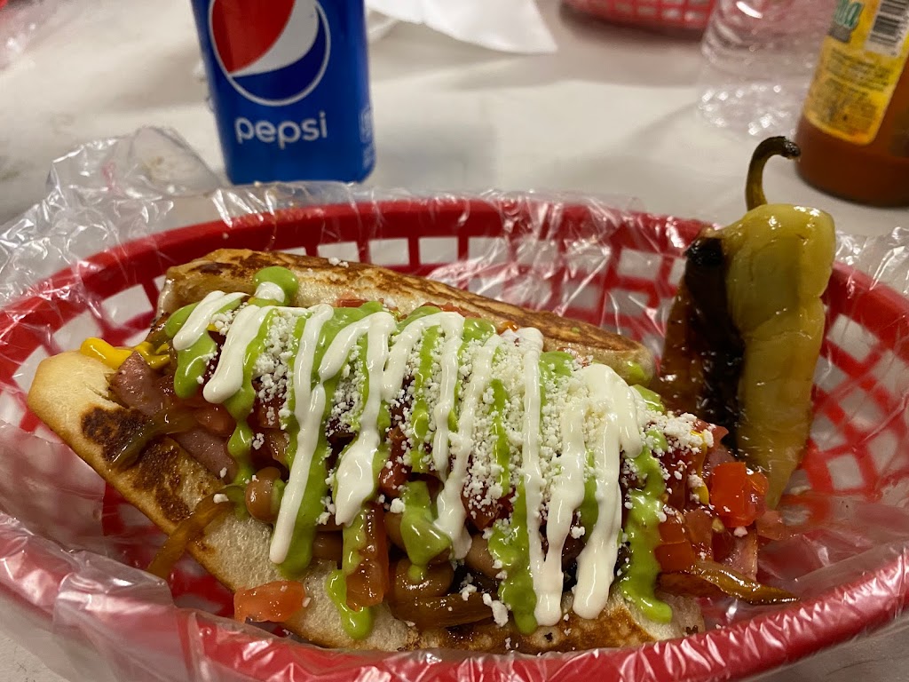 Hot dogs GuaM cSin | meal takeaway | 3125 W Buckeye Rd, Phoenix, AZ 85009, USA | 6024038436 OR +1 602-403-8436