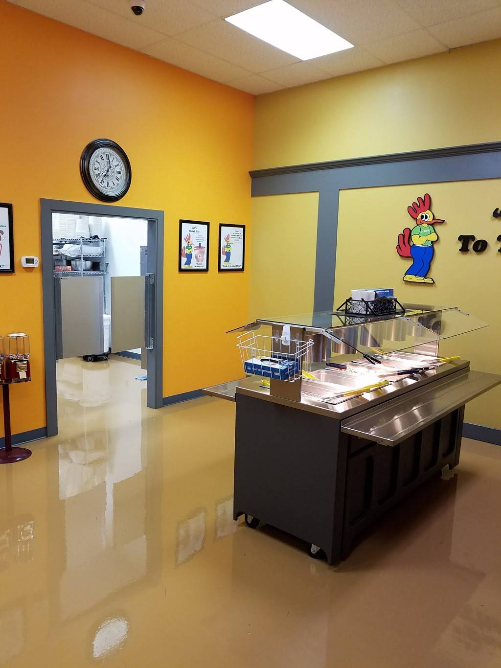 Chicken-w-Bones | restaurant | 6227 Lee Hwy #119, Chattanooga, TN 37421, USA | 4233050742 OR +1 423-305-0742