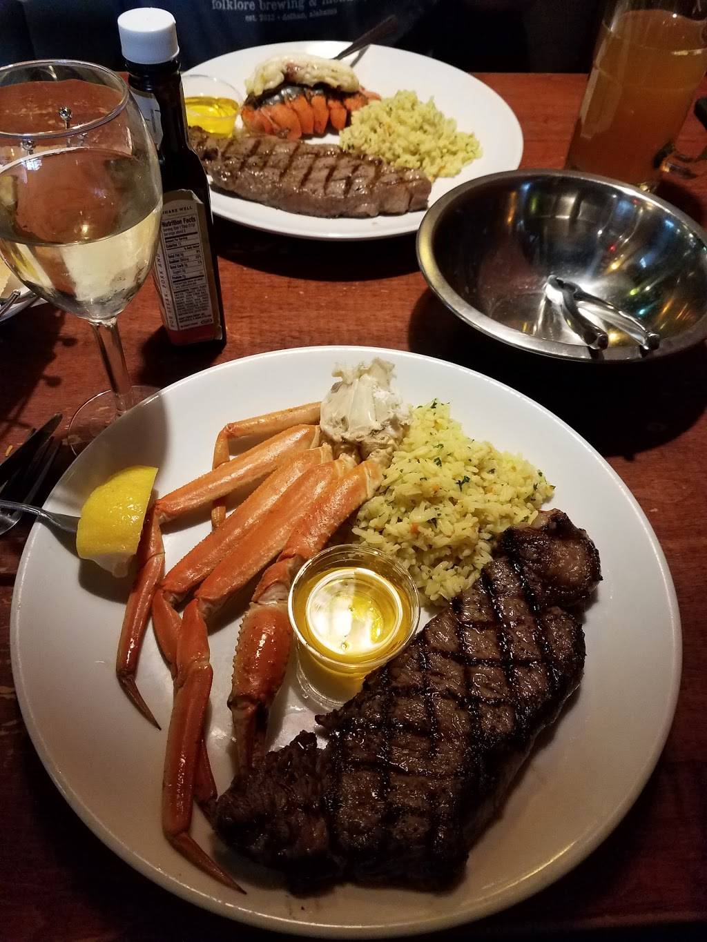 Harbor House | restaurant | 440 Clinton St, Detroit, MI 48226, USA | 3139679900 OR +1 313-967-9900