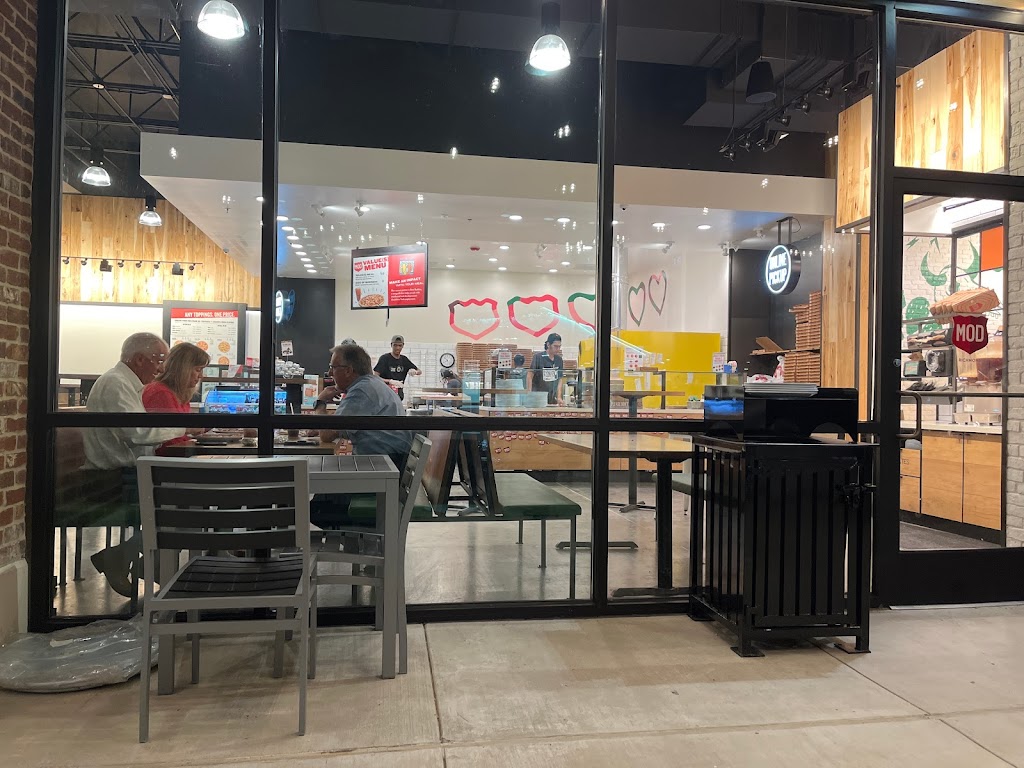 MOD Pizza | restaurant | 3415 FM 762 Rd Suite 200, Richmond, TX 77469, USA | 3465025331 OR +1 346-502-5331