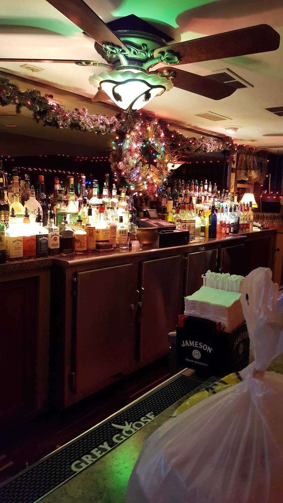 Bernards Grove | restaurant | 187 Long Pond Rd, Rochester, NY 14612, USA | 5852276405 OR +1 585-227-6405