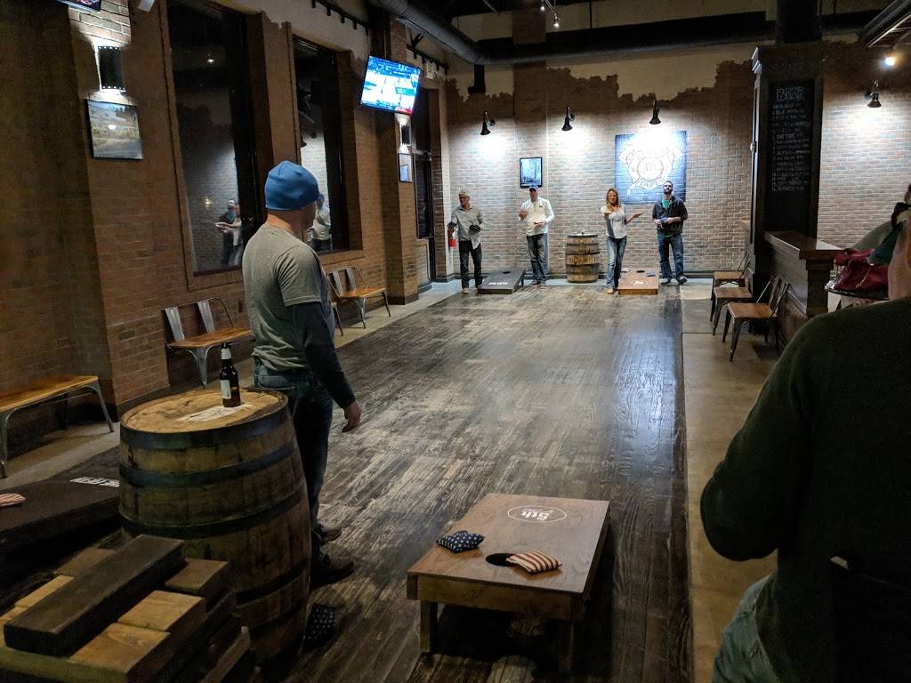 5 th Avenue | restaurant | 25750 Novi Rd #104, Novi, MI 48375, USA | 2485133330 OR +1 248-513-3330