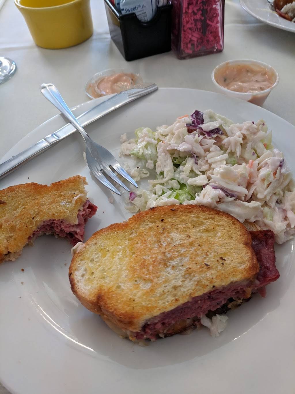 Candlewyck Inn | restaurant | 65 S Mineral St, Keyser, WV 26726, USA | 3047886594 OR +1 304-788-6594