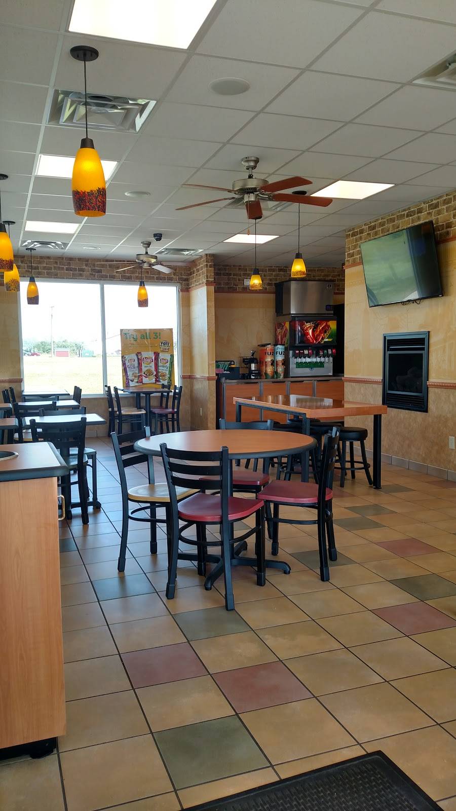 Subway | restaurant | 16970 OH-247, Seaman, OH 45679, USA | 9373860444 OR +1 937-386-0444