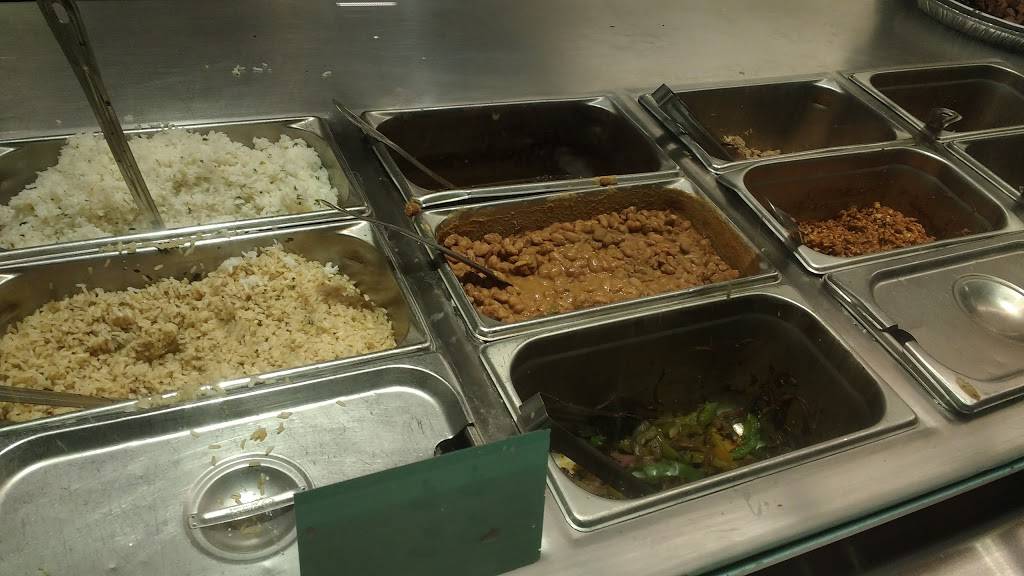 Chipotle Mexican Grill | restaurant | 2165 Dixwell Ave Ste 2, Hamden, CT 06514, USA | 2032308185 OR +1 203-230-8185