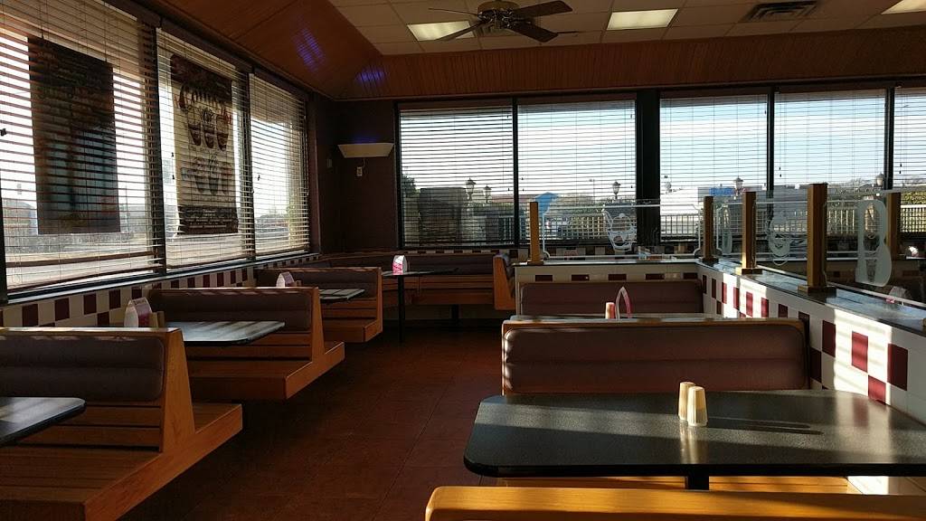 Braums Ice Cream & Burger Restaurant | restaurant | 550 E 47th St S, Wichita, KS 67216, USA | 3165540033 OR +1 316-554-0033