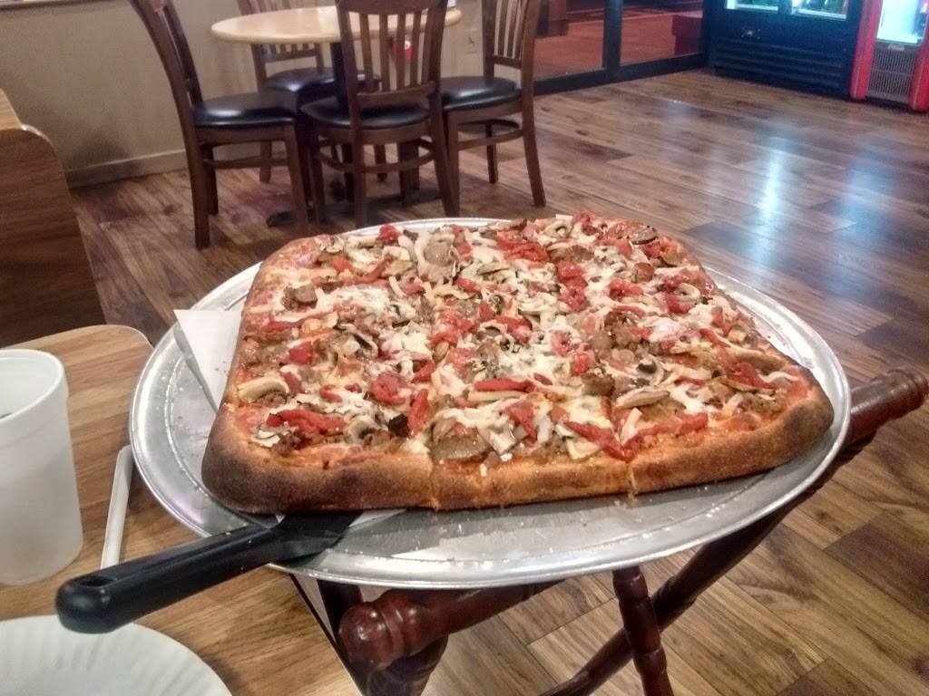 Dominicks Pizza | restaurant | 842 Durham Rd #10, Newtown, PA 18940, USA | 2155988284 OR +1 215-598-8284