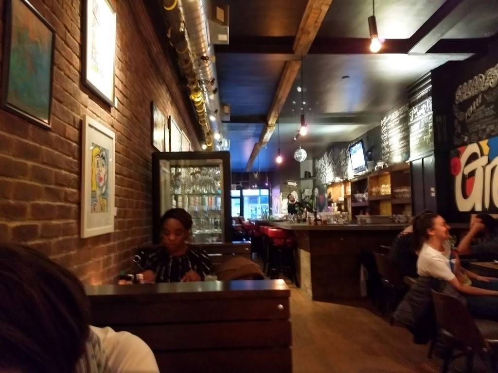 Bistro 360 | restaurant | 3353 Rue Ontario E, Montréal, QC H1W 1P8, Canada | 5143791809 OR +1 514-379-1809