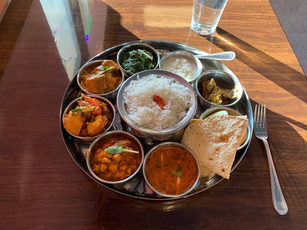 Everest Indian-Nepali Restaurant | restaurant | 1208 Williston Rd, South Burlington, VT 05403, USA | 8024972063 OR +1 802-497-2063
