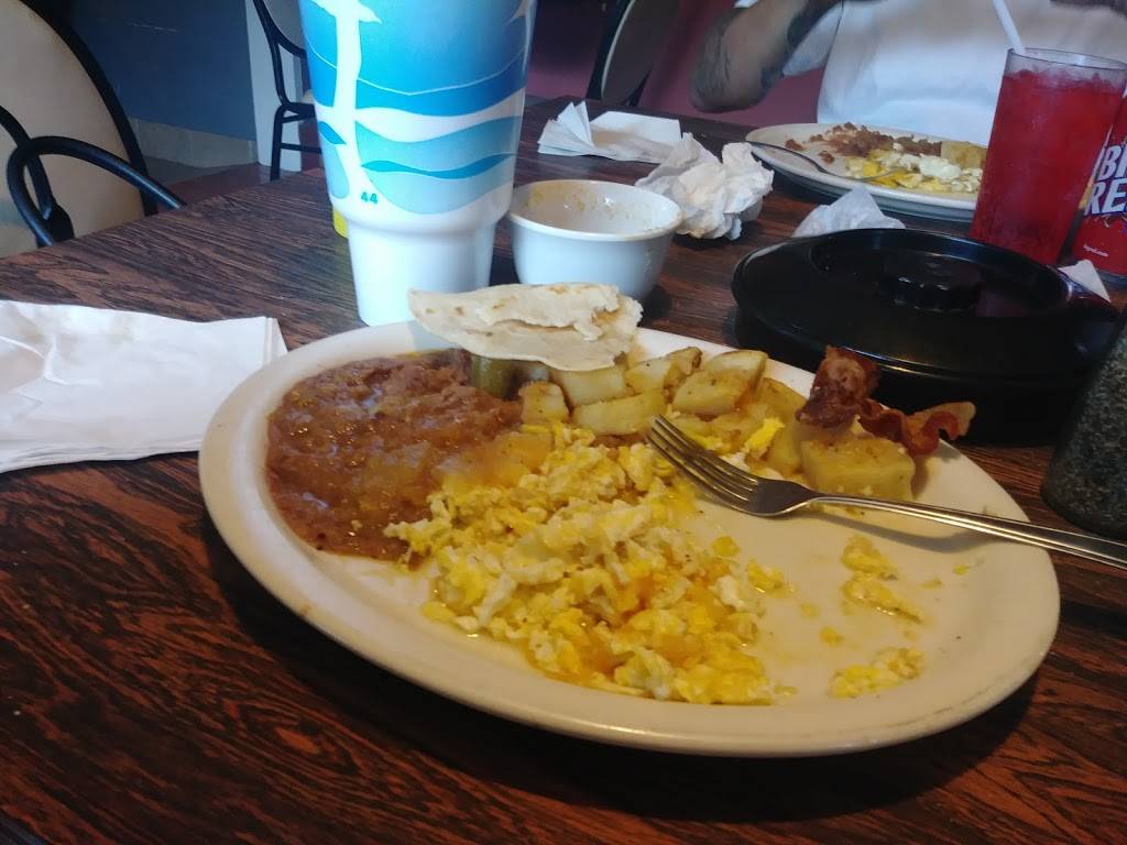 J & I Cafe | restaurant | 1431 E Houston St, San Antonio, TX 78202, USA | 2102710557 OR +1 210-271-0557