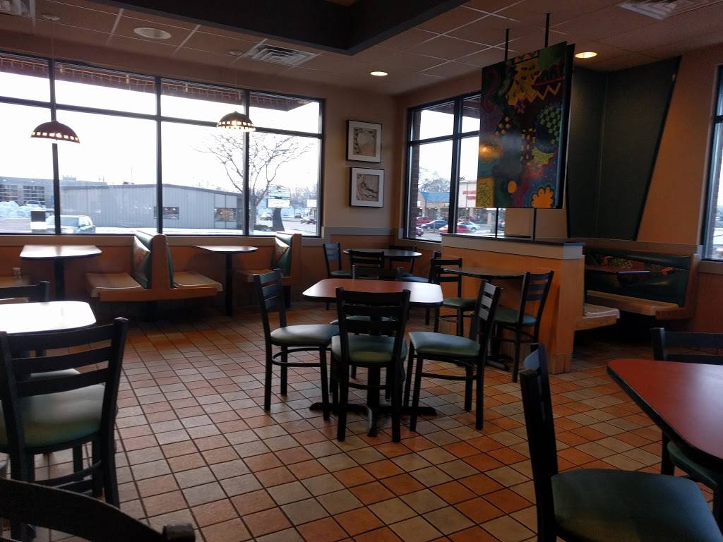 Tuckers Hamburgers | restaurant | 444 W Johnson St, Fond du Lac, WI 54935, USA | 9209221200 OR +1 920-922-1200