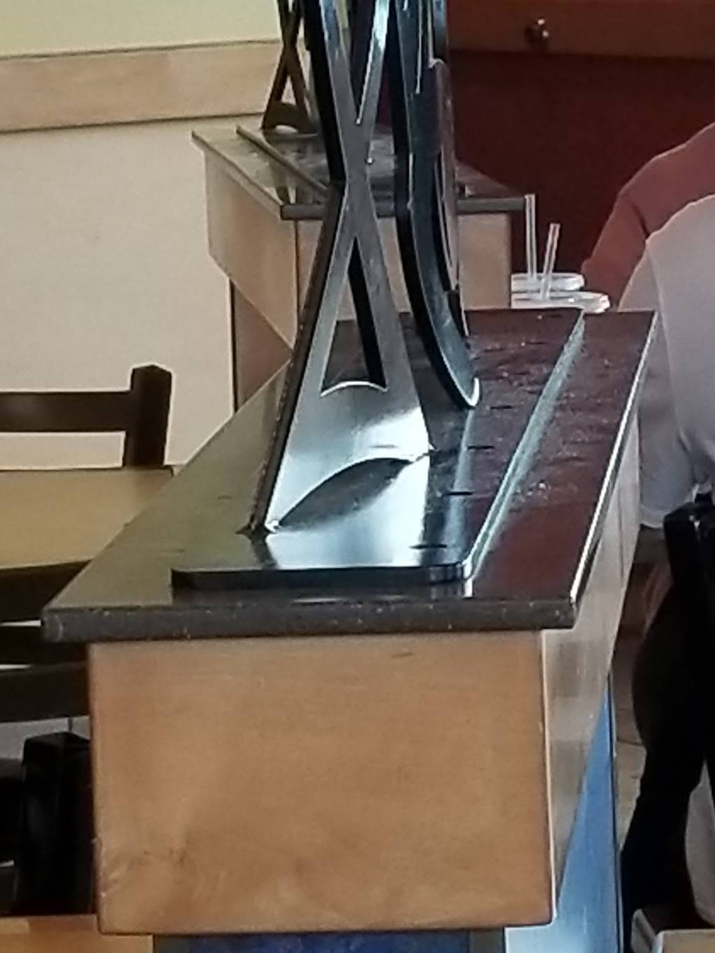 Long John Silvers | restaurant | 7235 NE Imbrie Dr, Hillsboro, OR 97124, USA | 5036405943 OR +1 503-640-5943