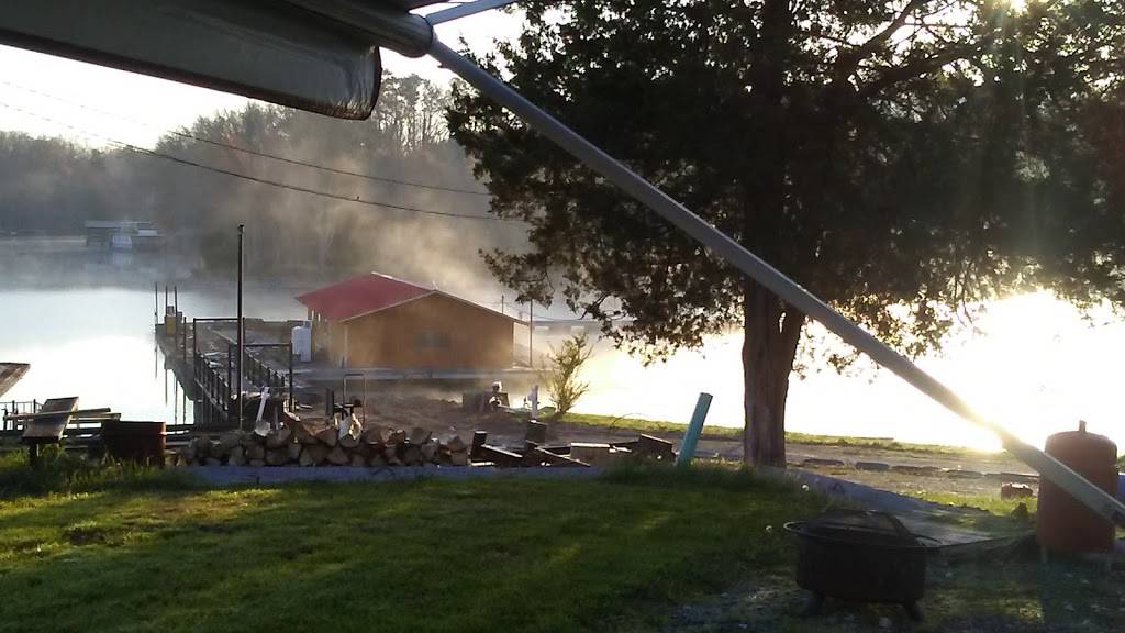 Bayside Marina & Resort | restaurant | 134 Bayside Dr, Ten Mile, TN 37880, USA | 8658981993 OR +1 865-898-1993