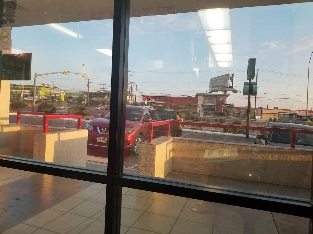 Papa Johns Pizza | restaurant | 6930 N Mesa St, El Paso, TX 79912, USA | 9158334100 OR +1 915-833-4100