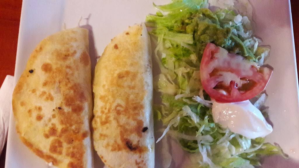 El Ranchero IV | restaurant | 921A W Atlantic St, Emporia, VA 23847, USA | 4346341119 OR +1 434-634-1119