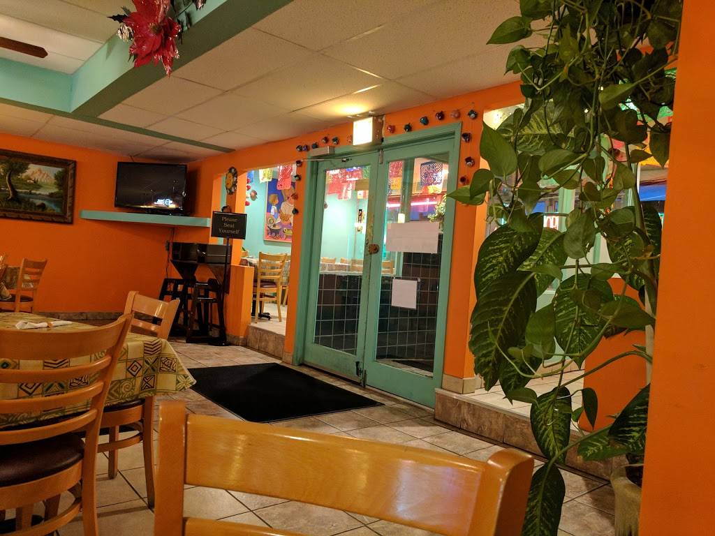 Susupuato | restaurant | 6161 N Broadway, Chicago, IL 60660, USA | 7737614710 OR +1 773-761-4710