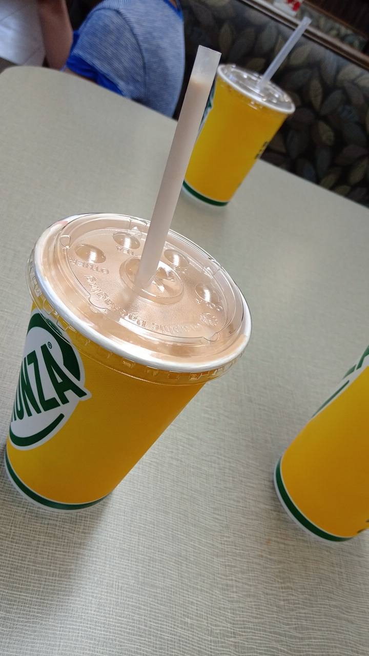 Runza Restaurant | restaurant | 937 S 13th St, Lincoln, NE 68508, USA | 4024757320 OR +1 402-475-7320