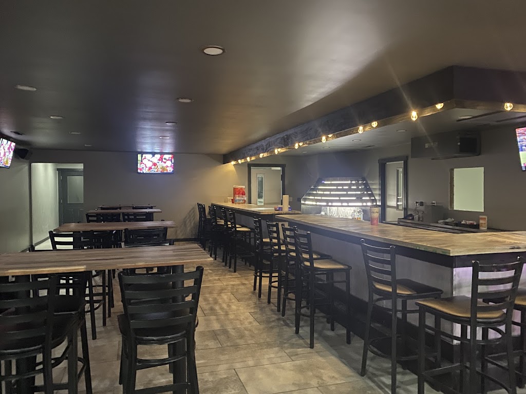 AJs Grindstone Restaurant & Bar | restaurant | 960 N Sturgeon St, Montgomery City, MO 63361, USA | 5735743288 OR +1 573-574-3288