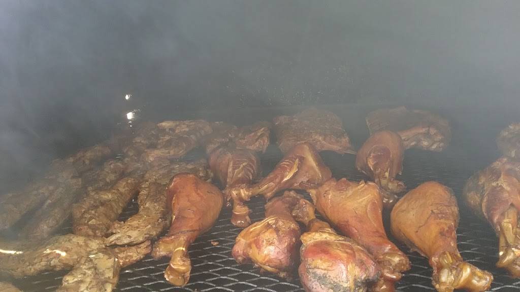 Grandmas Smokehouse candy store Barber Shop salon | restaurant | 1420 E Cook St, Springfield, IL 62703, USA | 2176795650 OR +1 217-679-5650