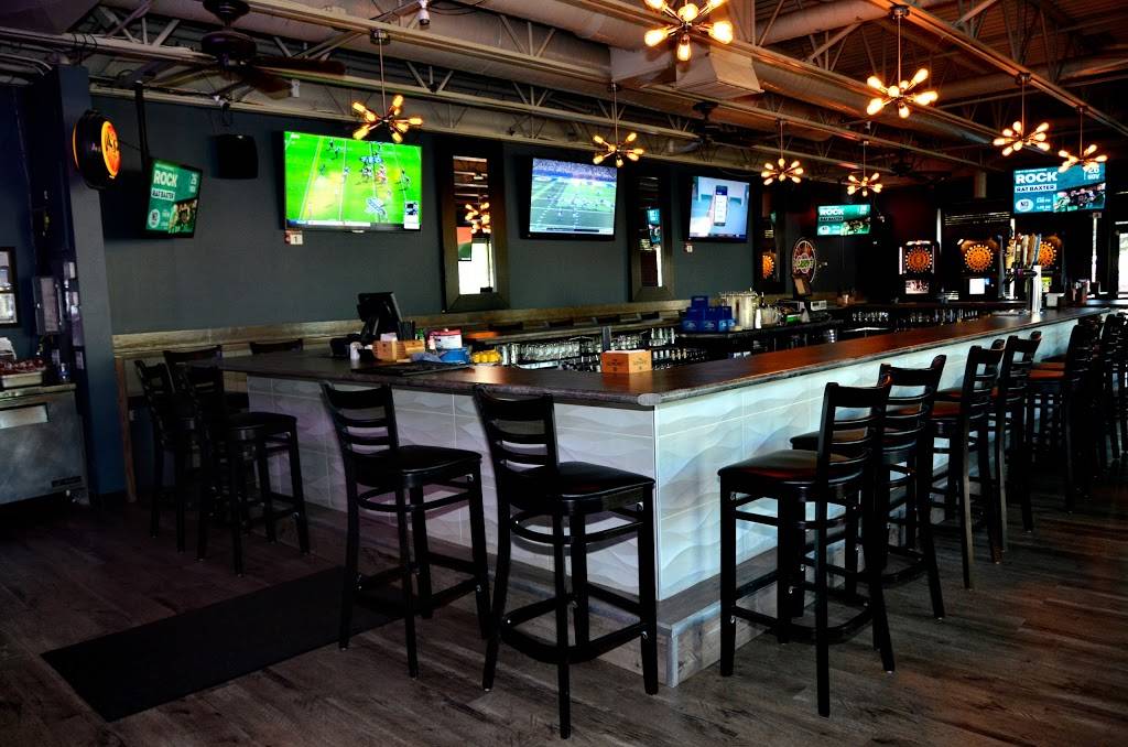 Caseys Pub | restaurant | 7307 N Alpine Rd, Loves Park, IL 61111, USA | 8156376088 OR +1 815-637-6088