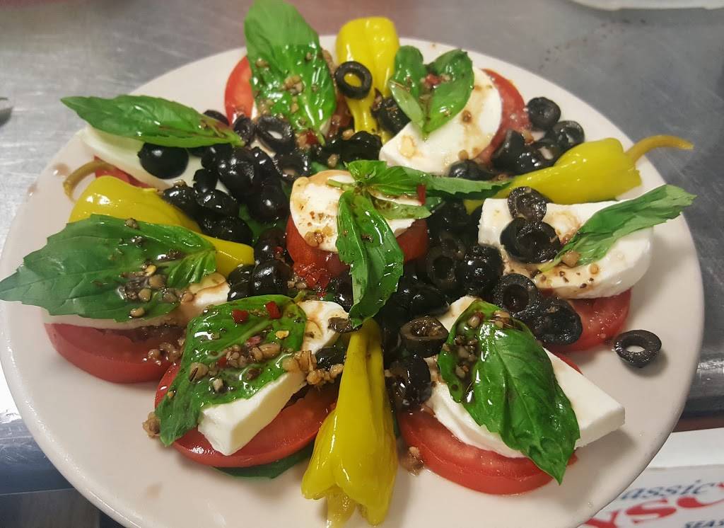 Ginos Italian Restaurant and Pizza | restaurant | 1701 S Mays St, Round Rock, TX 78664, USA | 5122189922 OR +1 512-218-9922