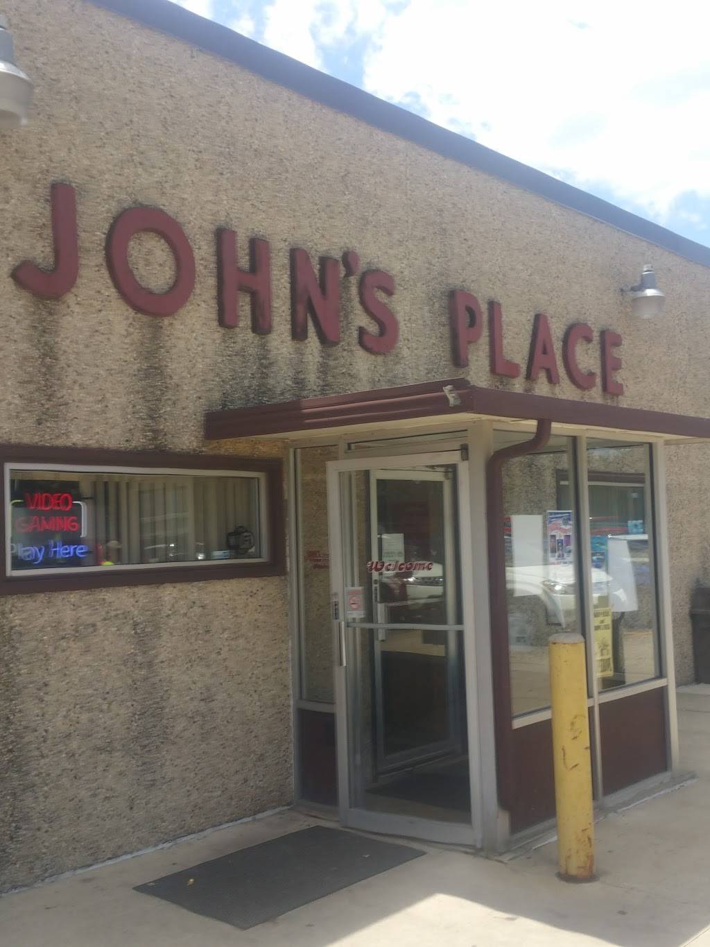 Johns Place | restaurant | 1802 5th St, Peru, IL 61354, USA | 8152230506 OR +1 815-223-0506