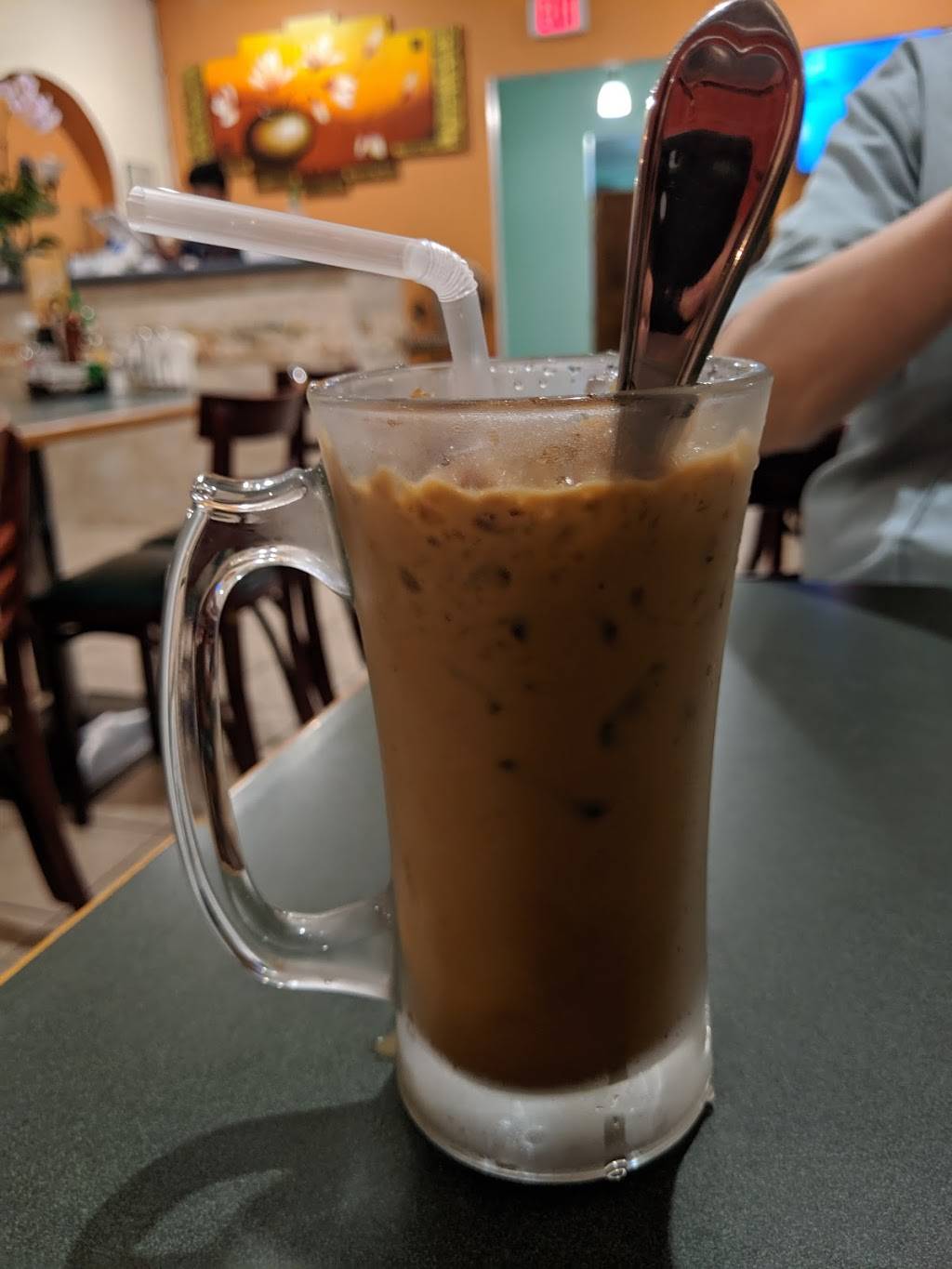 Kravin Pho | restaurant | 1999 Park St, Hartford, CT 06106, USA | 8609045375 OR +1 860-904-5375