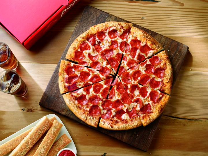 Pizza Hut | restaurant | 900 E Dorothy Ln, Kettering, OH 45419, USA | 9379639797 OR +1 937-963-9797