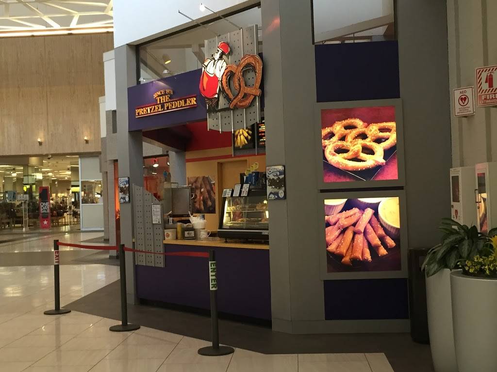 Pretzel Peddler | restaurant | 23000 Eureka Rd # K8, Taylor, MI 48180, USA | 7342872704 OR +1 734-287-2704