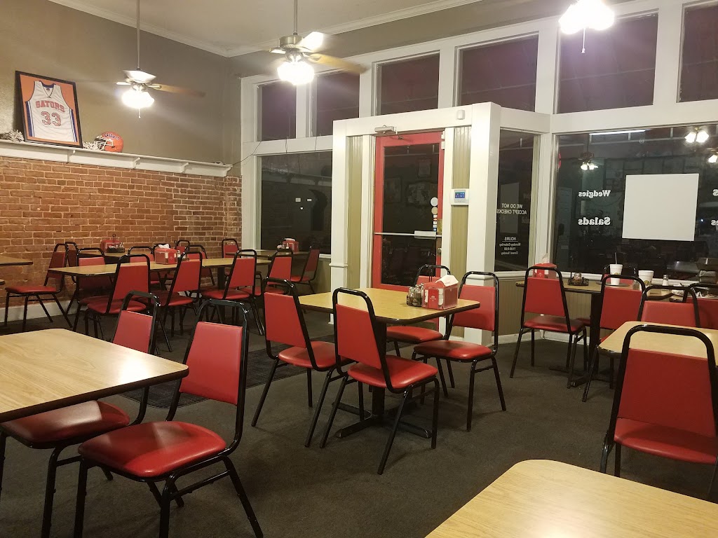 Foxs Pizza Den | restaurant | 620 W 1st St, Delhi, LA 71232, USA | 3188788888 OR +1 318-878-8888