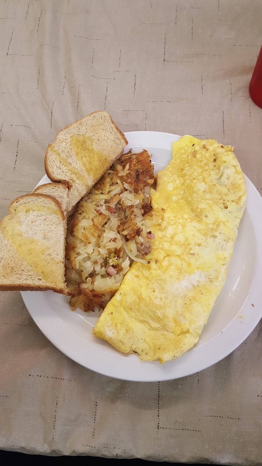 Joe Luigis Pizza | restaurant | 227 W Main St, Owensville, OH 45160, USA | 5137322940 OR +1 513-732-2940